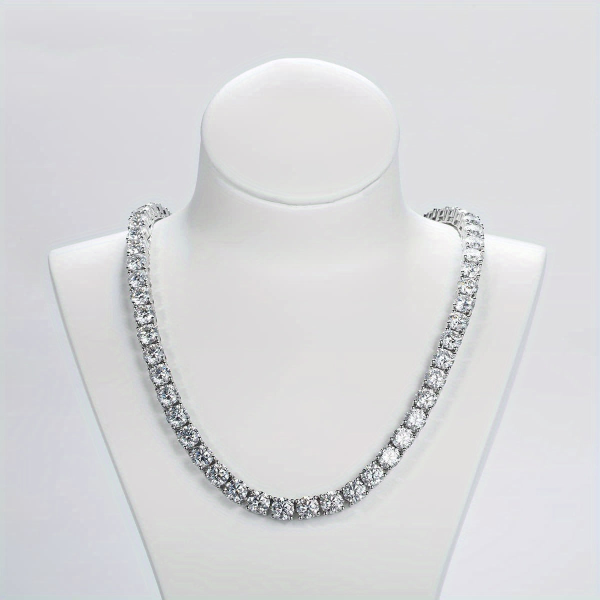 32ct Moissante Classic necklace