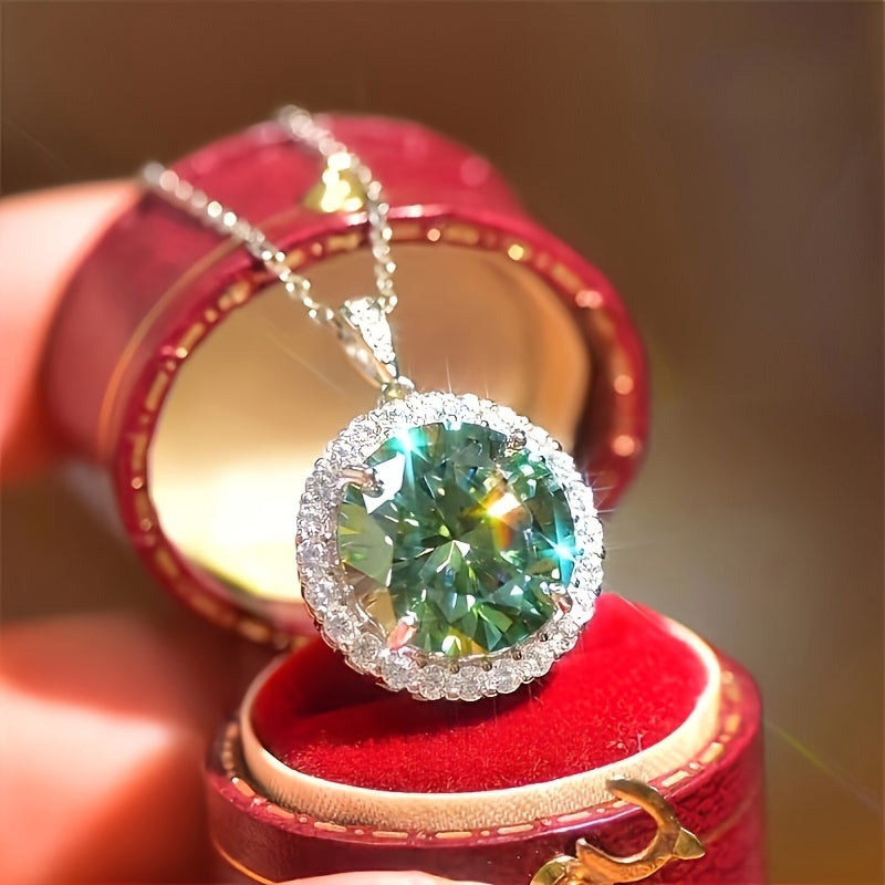 1pc 18k gold plated silver weight: 9.5g, main stone: 5 carat moissanite necklace,