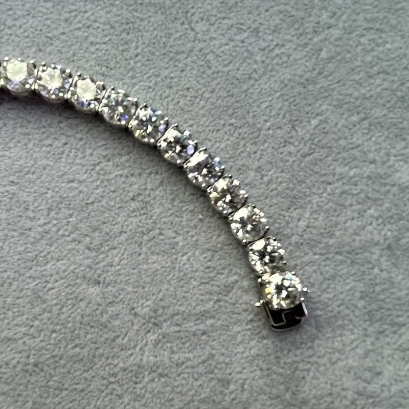 Luxury Moissanite Jewelry - Continuous Stone Placement